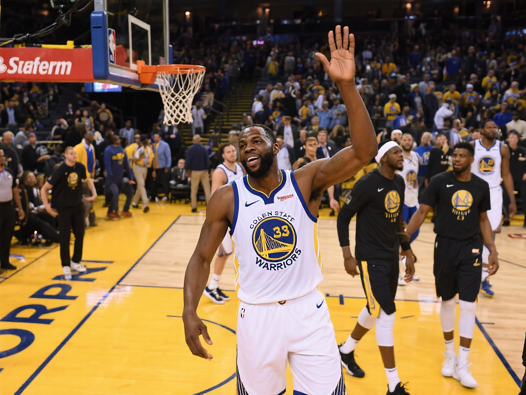 勇士终场前劲压火箭，格林镜头喊晚安庆祝