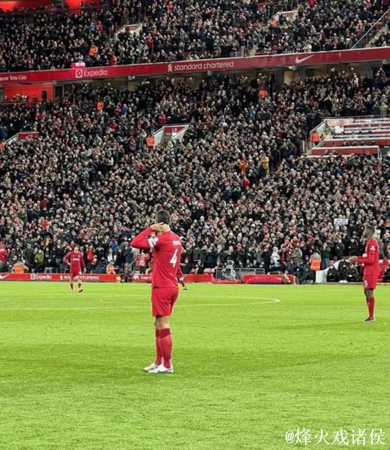 利物浦1-4遭埃因霍温3连败,12战9负陷低谷 利物浦1-4遭埃因霍温3连败,12战9负陷低谷